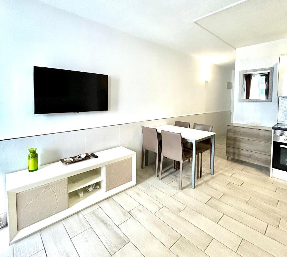 Optimist Playa De Las Americas Apartment Bagian luar foto